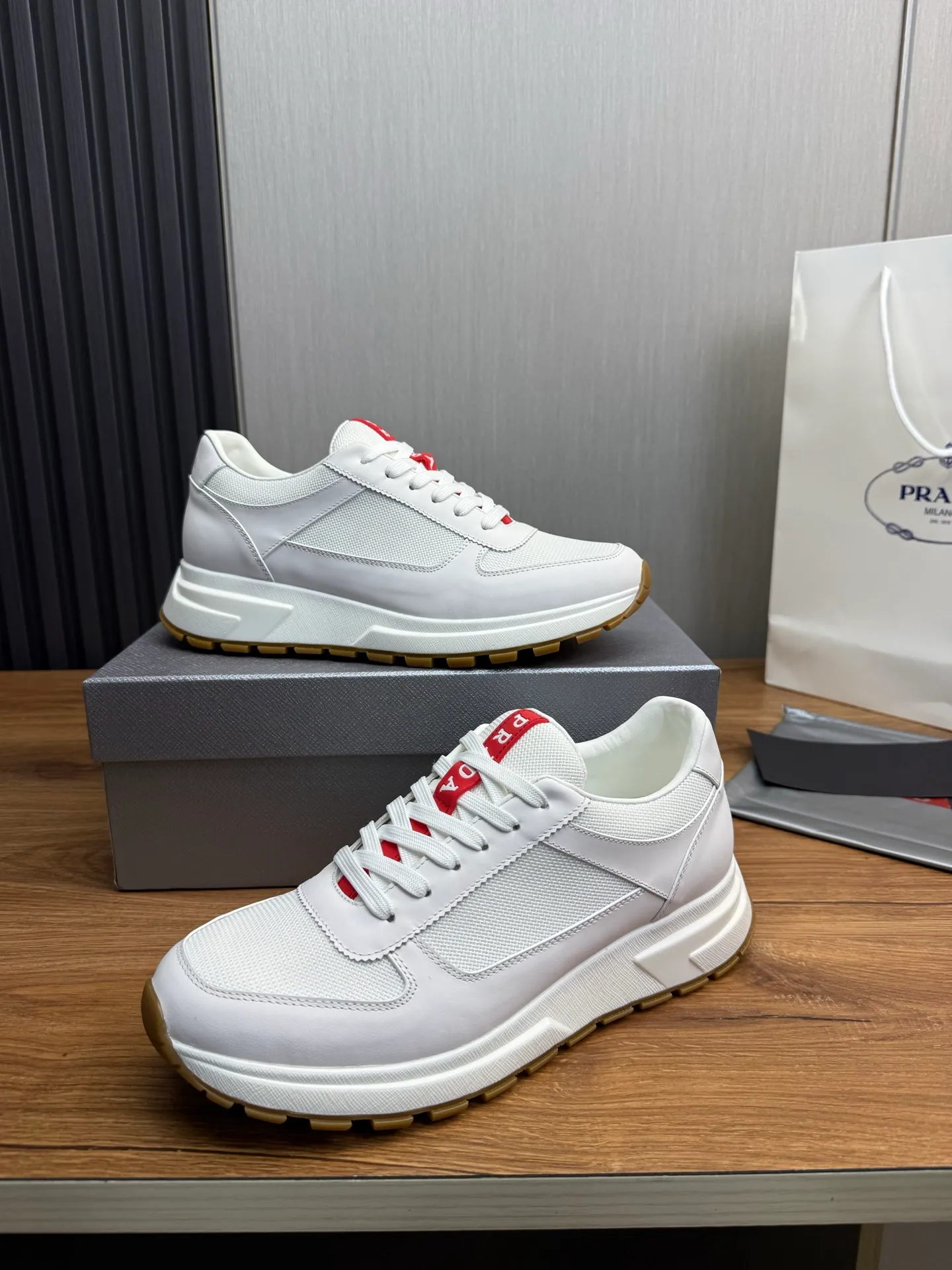 Men's shoes 💰560💰 [PRADA] Men's shoes are popular in the counter, official website is synchronized, 1 high-quality shipment ✔️Original cowhide upper + cowhide lining, 1🆚1 replica, original sole, 38-45 (45 customized, non-refundable)